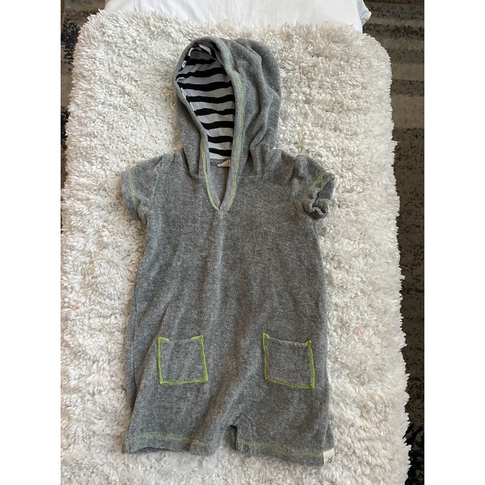 Burt’s Bees baby sz. 12 month gray terrycloth hooded romper. Adorable